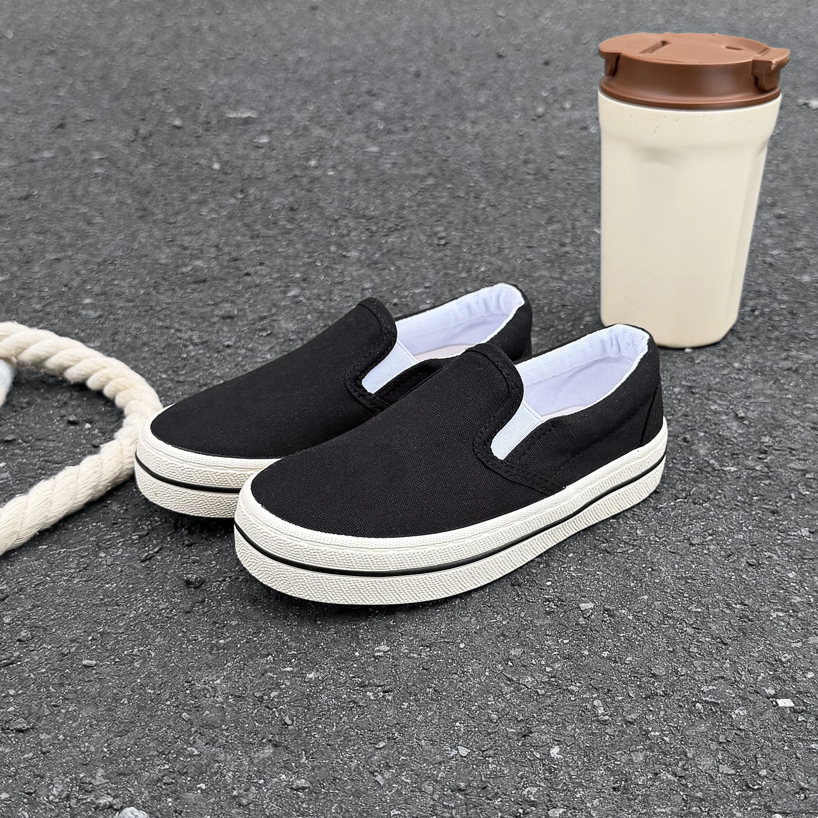 1126 OPOEE fashionable children's canvas shoes with low top and soft sole for boys and girls, Korean version trendy board shoes