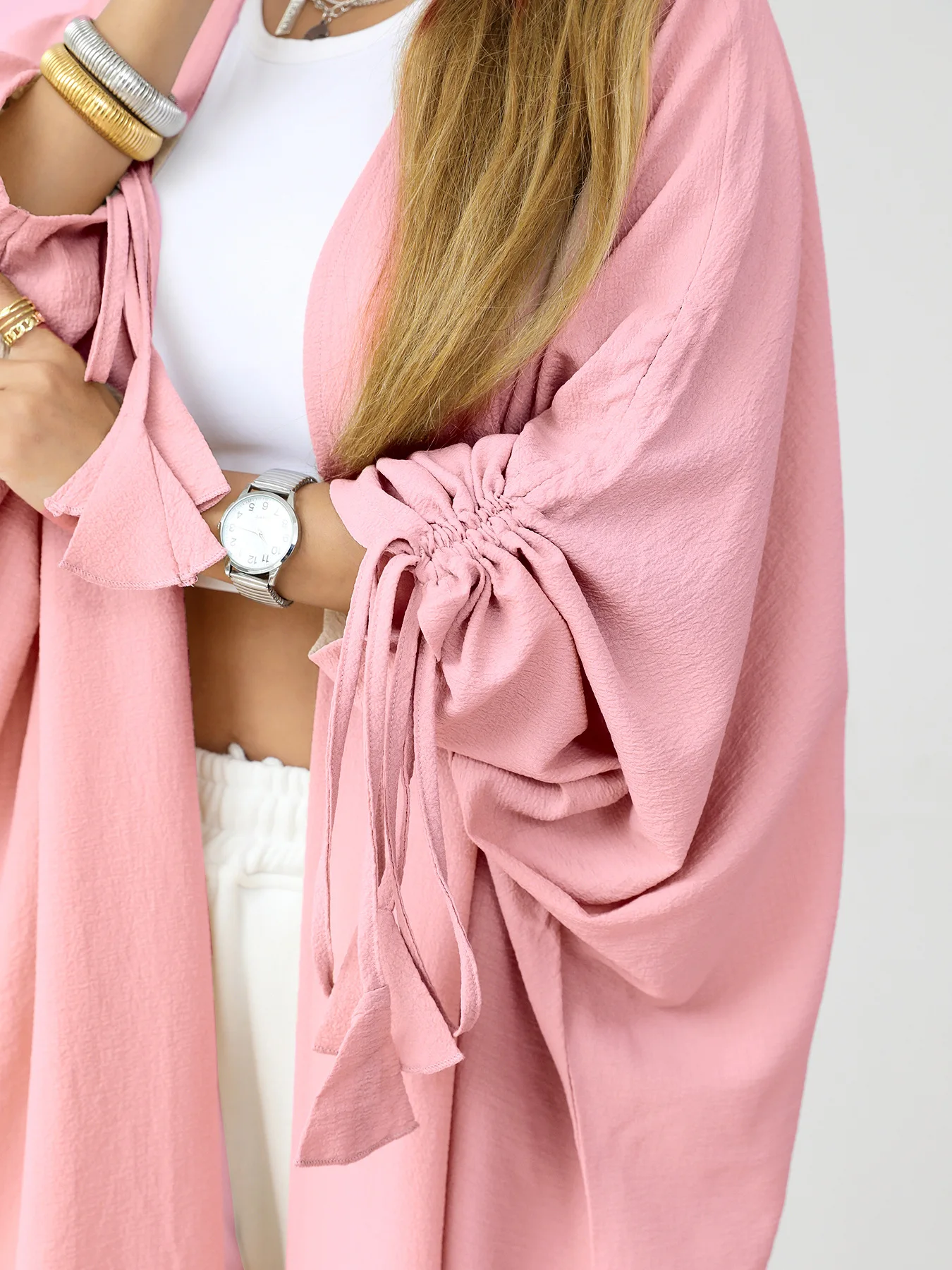 2025 Sud-Est delle nuove donne di modo di colore solido casual alla moda allentato lungo pipistrello manica ad ala Abaya femminile abiti musulmani cardigan