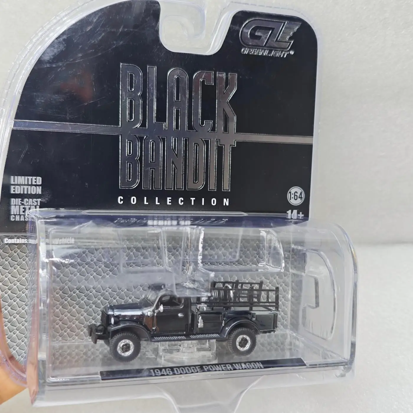 

1:64 1946 POWER WAGON High Simulation Diecast Car Metal Alloy Model Car decoration display collection gifts