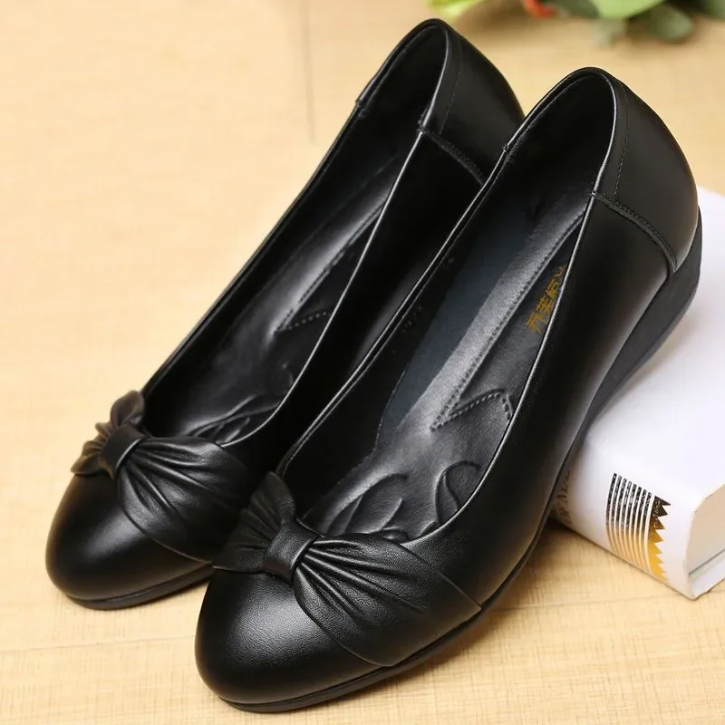 

Women Flats Shoes Casual Light Comfortable Patent Leather Summer Lady Students 2024 New Fashion Outdoor Loafers Female