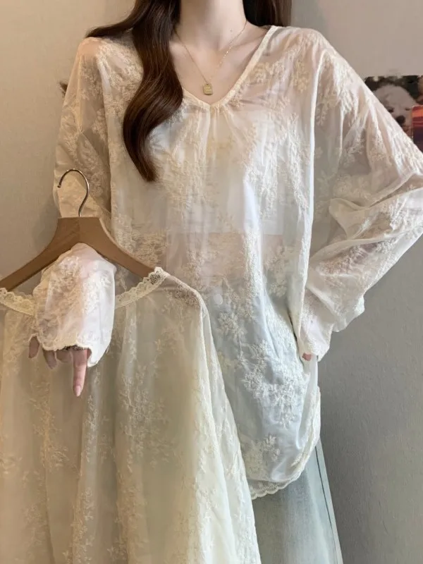 

plus Size Women's Sweet Embroidered Long Sleeve Shirt Loose Slimming Design Spring New Style Thin Sun Protection Top