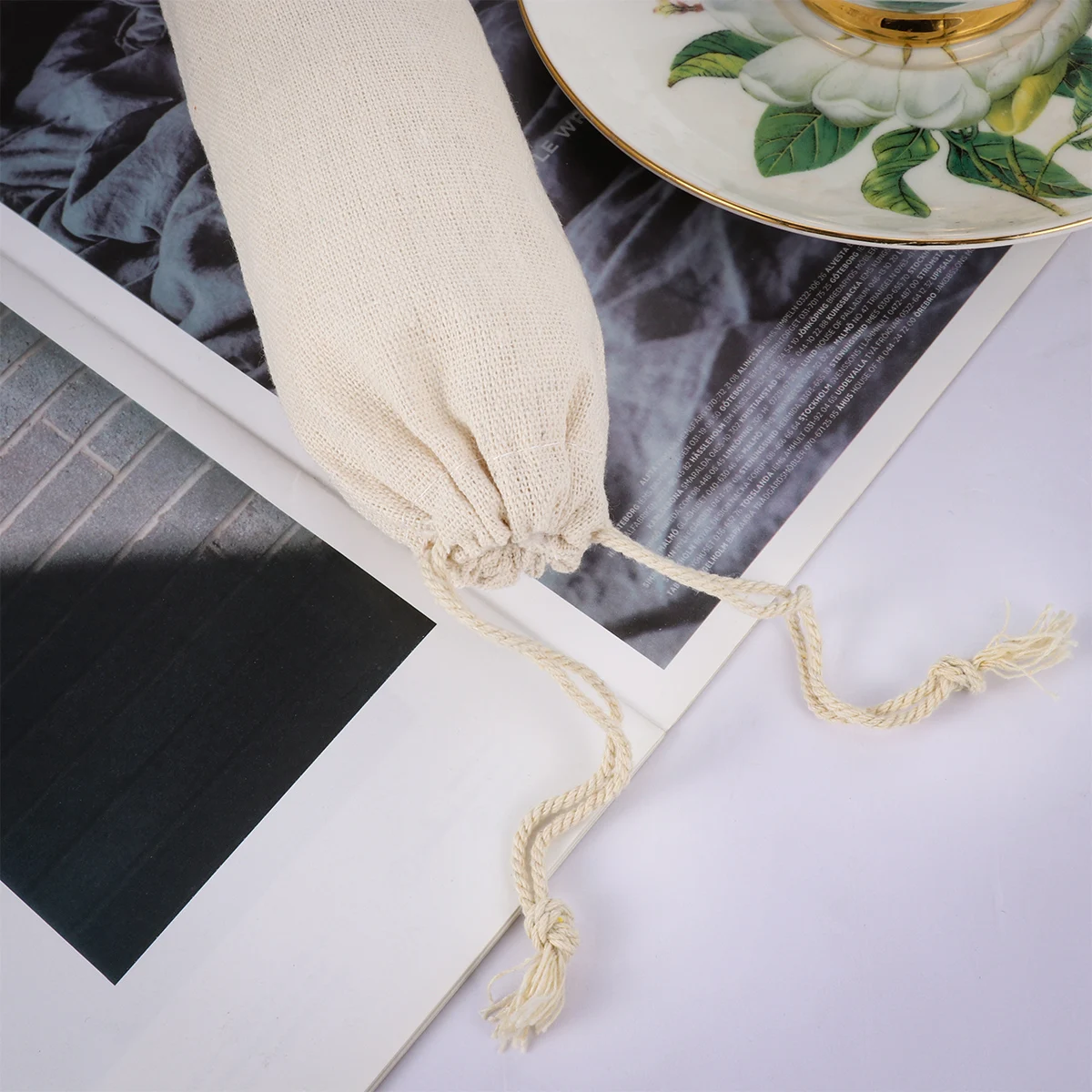 

Straw Storage Bag Cotton Linen Pouch Drawstring Case for Reusable Cutlery Fork Spoon Travel Burlap Bag Lightweight