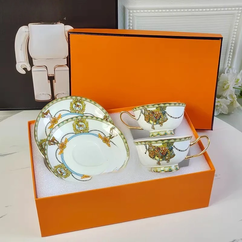 

Coffee cup and saucer set gift box European bone china afternoon tea set couple cup