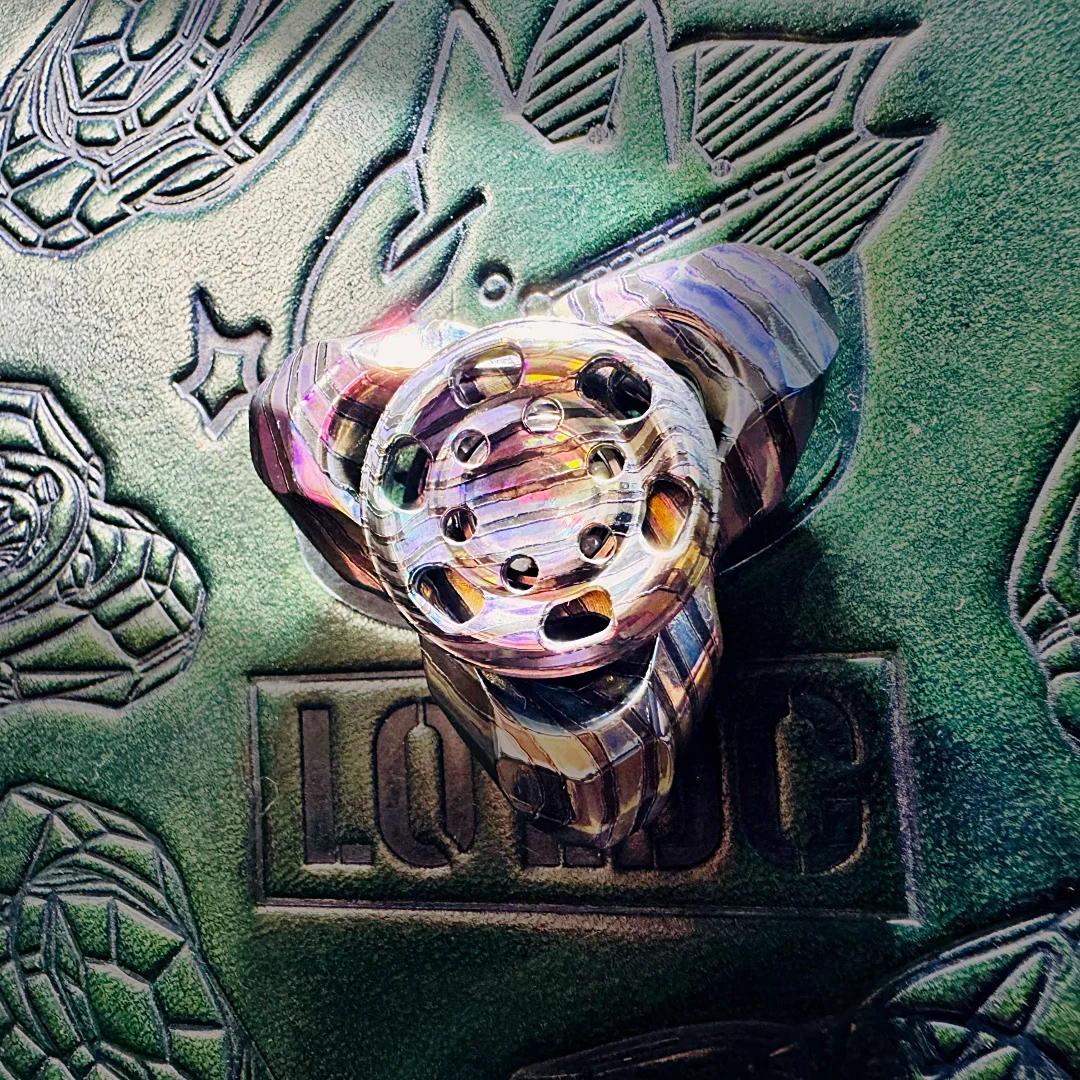 LQ Totoro Fingertip gyroscope