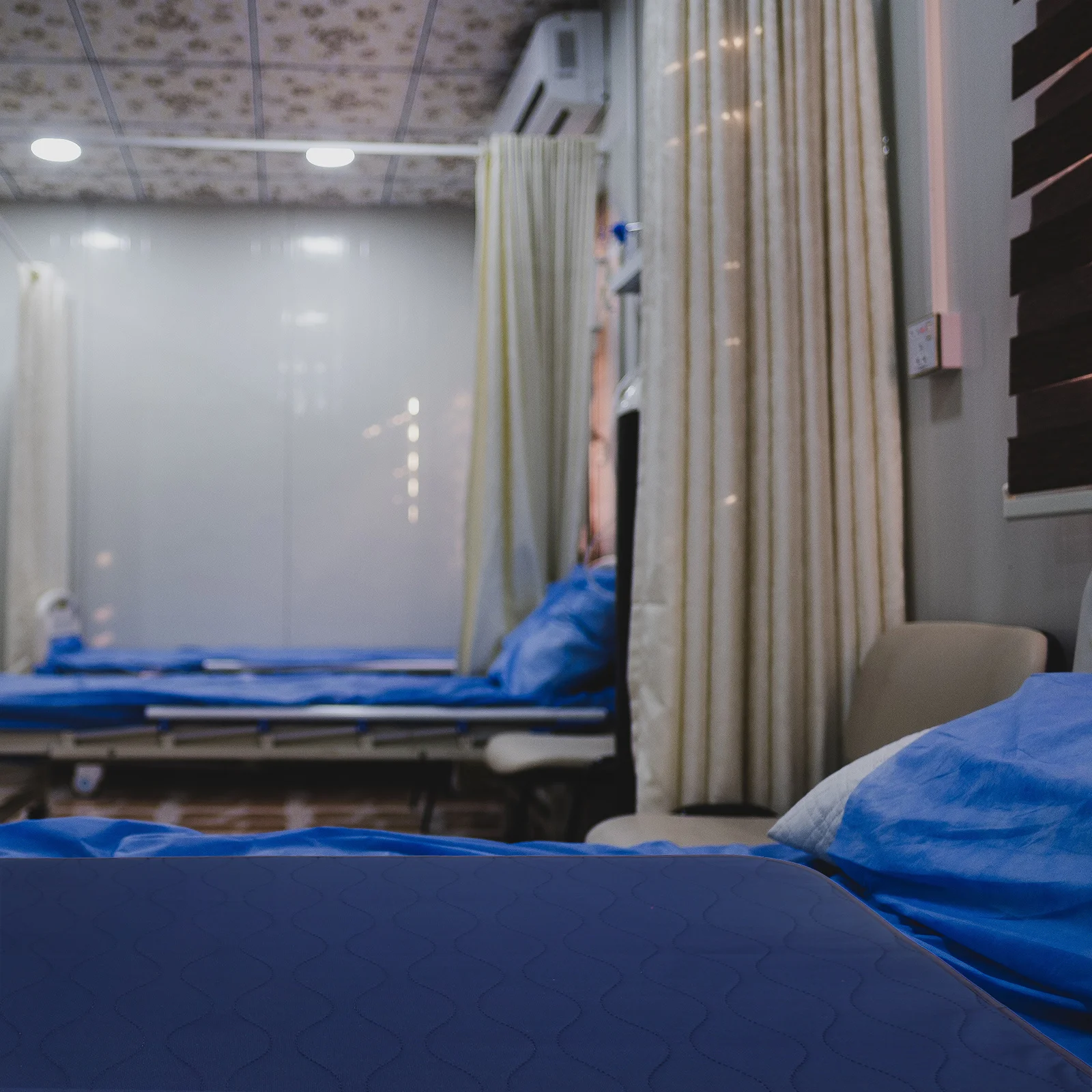 

1 шт., легкий водонепроницаемый пеленальный коврик, многоразовый моющийся коврик для подгузников для пожилых людей, нескользящая подушка для домашнего пеленания для пожилых людей