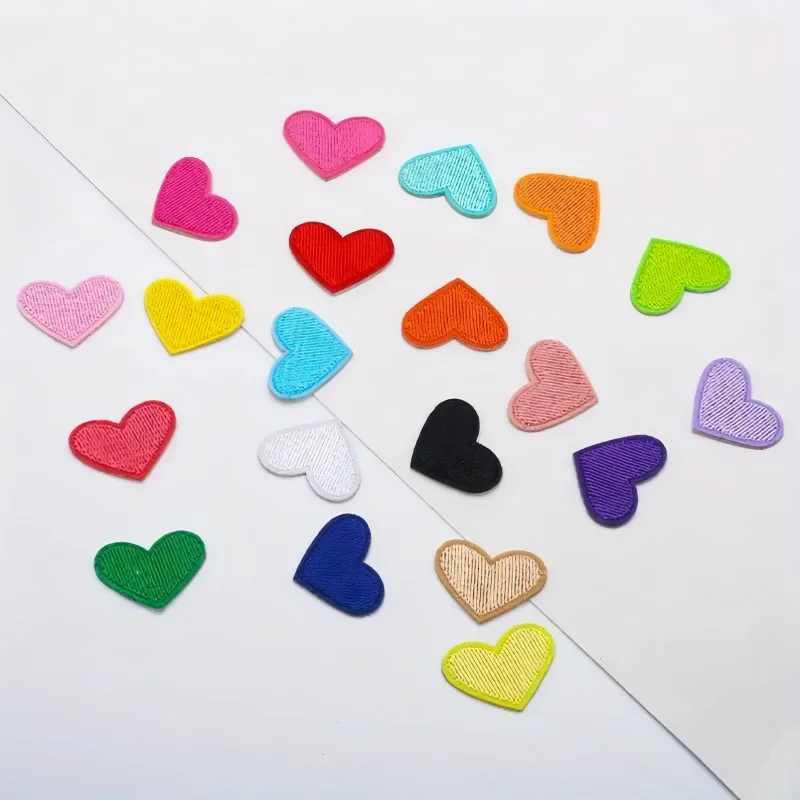 20Pcs/Lot Mini Love Heart Patches Embroidered Pactch Iron On Fabric For DIY Sewing Crafts Appliques Badge Clothing Accessories