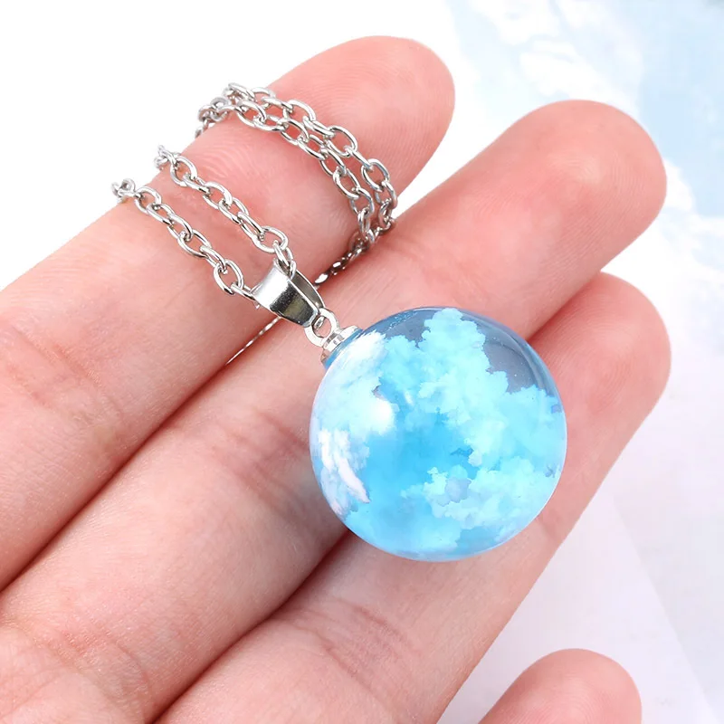 

Blue Sky White Clouds Necklace Creative Fashion Cloud Transparent Spherical Resin Pendant Necklace Jewelry Presents