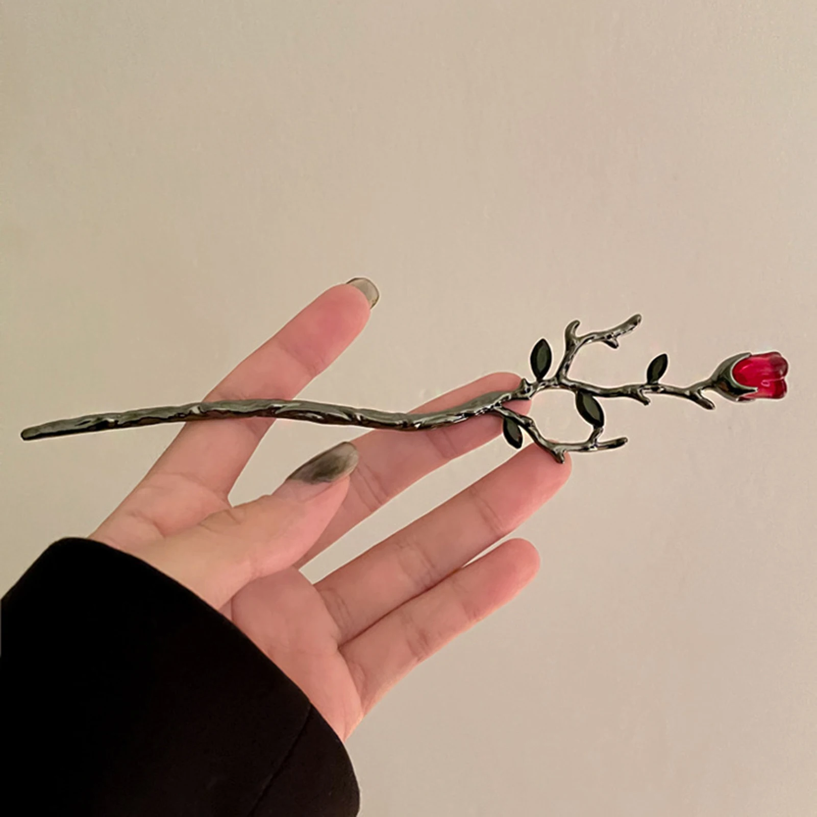 عصي شعر على شكل زهرة على الطراز القوطي، أغطية رأس مصنوعة بحرفية جيدة، عصا شعر طويلة مستقيمة، هدية مثالية للأم والبنت