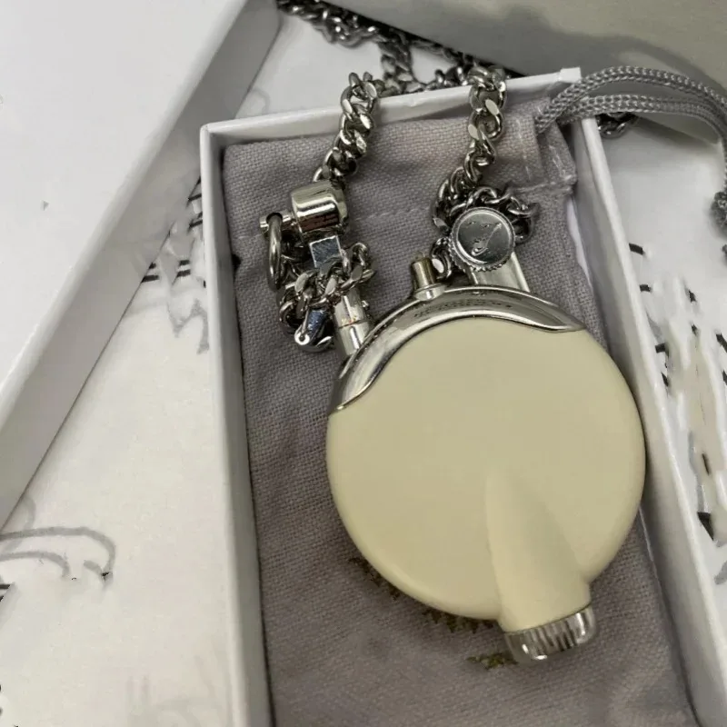 Nuova lega di metallo accendino a cherosene accendino portatile di lusso di alta qualità con collana personalizzata adatto sia per uomini che per donne