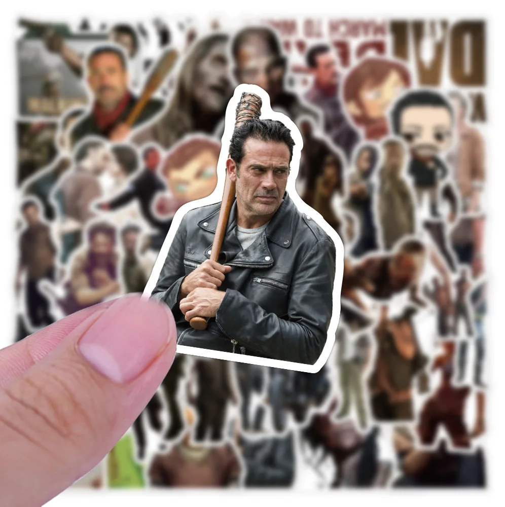 50 قطعة من ملصقات الرعب التلفزيونية الأمريكية The Walking Dead الكتابة على الجدران، أكواب مياه للأمتعة المثيرة، سكوتر مقاوم للماء