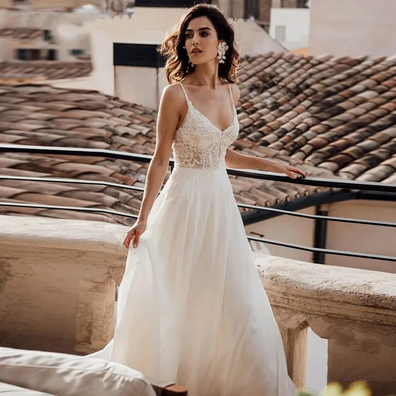 Lace Spaghetti Straps Wedding Dress Simple V Neck Empire Waist Bride Gown Floor Length Casamento Chiffon Abito Da Sposa