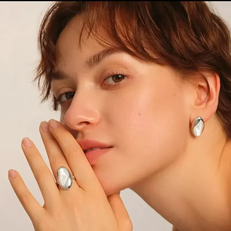 Cross-border niche premium earrings design sense white fritillary/tiger eye stone necklace stud earrings jewelry set