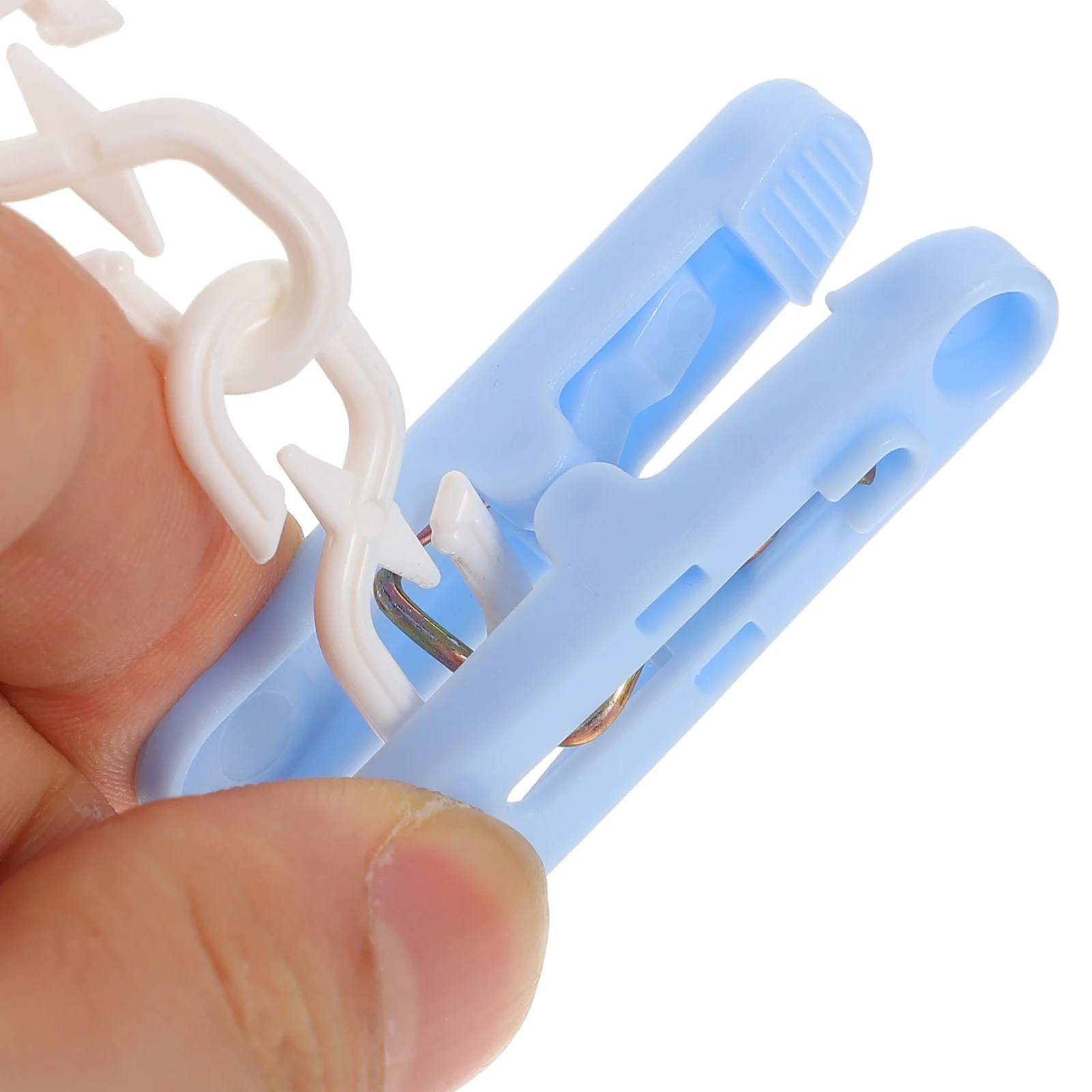 

360° Rotatable Sock Drying Rack With Clips Windproof Hanger For Underwear Hats Towels Small Clothes Plastic Hanging Organizer