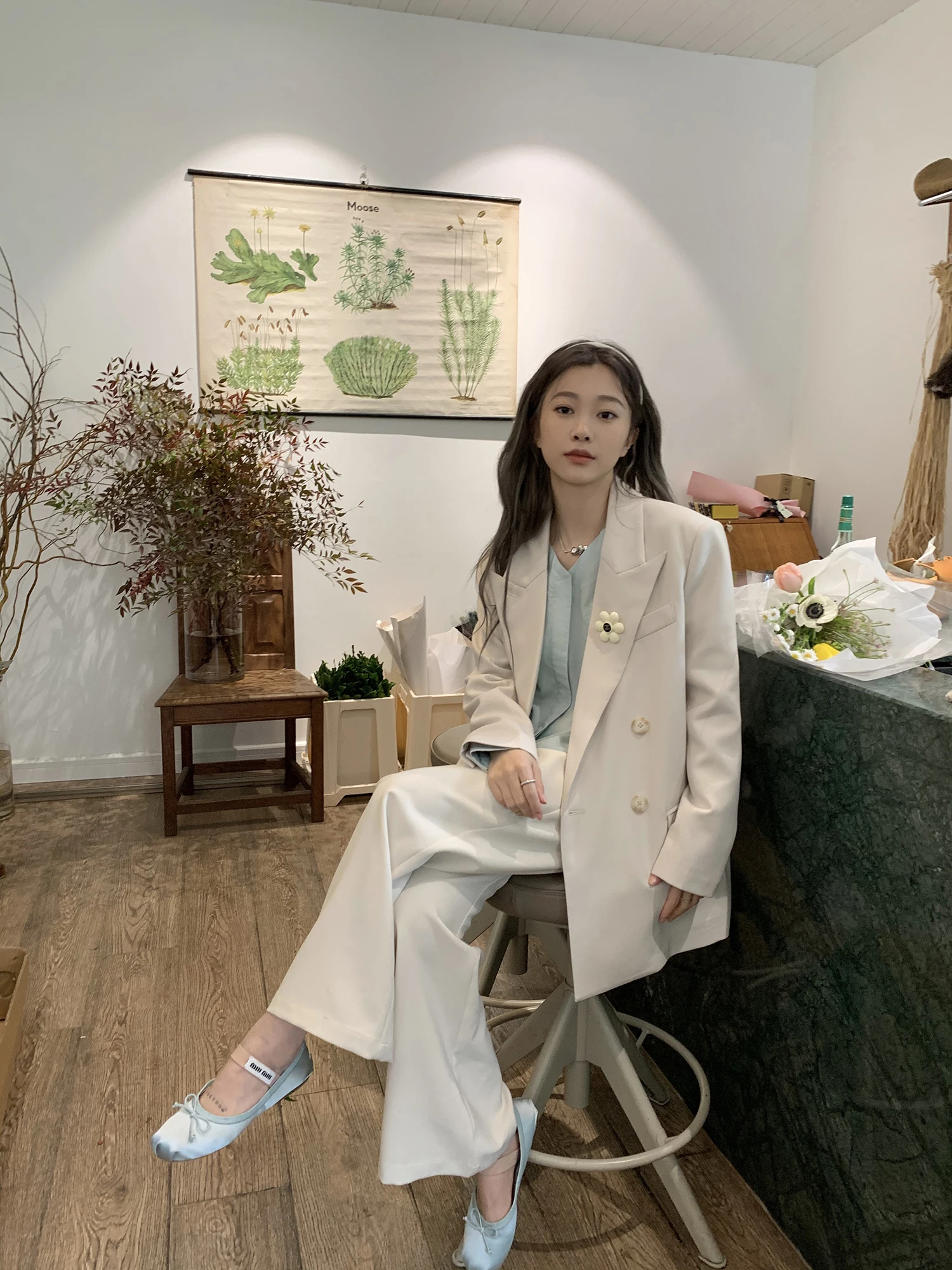 

Костюм EEONE: Повседневный комплект с цветочным принтом, брюки и пиджак с длинными рукавами, двубортный, стандартной длины, для женщин, весна, коллекция «Любовь с первого взгляда»