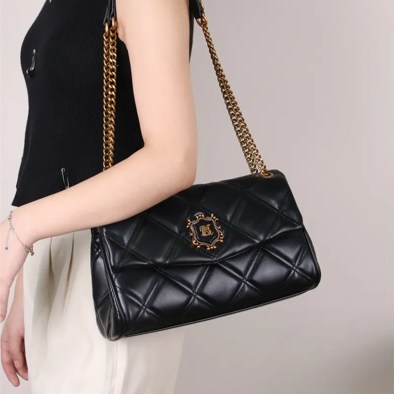 

Fashion new women's bag 2026 versatile temperament single shoulder diamond grid chain light luxury high-end feeling armpit bag
