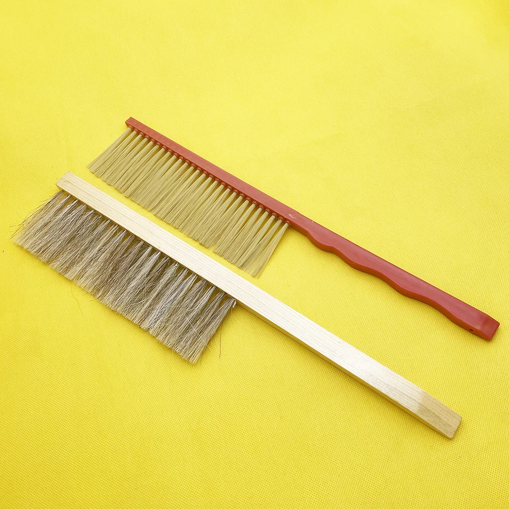 1PCS Beehive Broom Sweeper One row Bristle For Plastic Handle And Two Rows Bristle For Horsetail Wooden Handle Bee Swept away