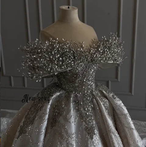 Dubai Off Shoulder Crystals Wedding Dress Ball Gown Puffy Beading Bridal Gowns Sparkly Princess Women's Dresses Customized