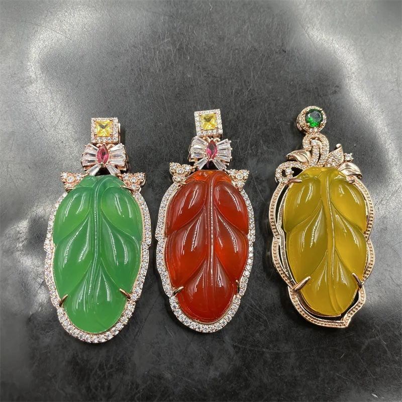 

Inlaid Green Chalcedony Large Red Agateof the Rich Pendant Canary Stone Leaf