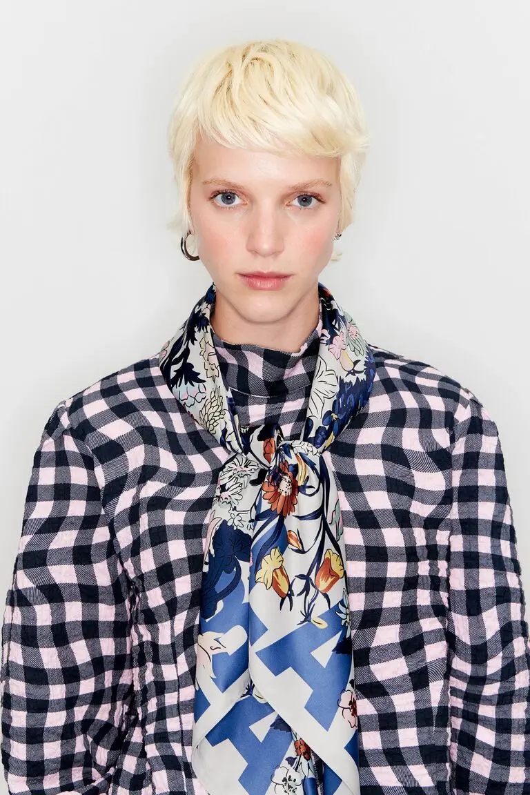 Printed Large Square Scarf Beach Towel oulder Wrap awl Faionable Trendy Brand Polyester Fiber Floral Plant Pattern Women