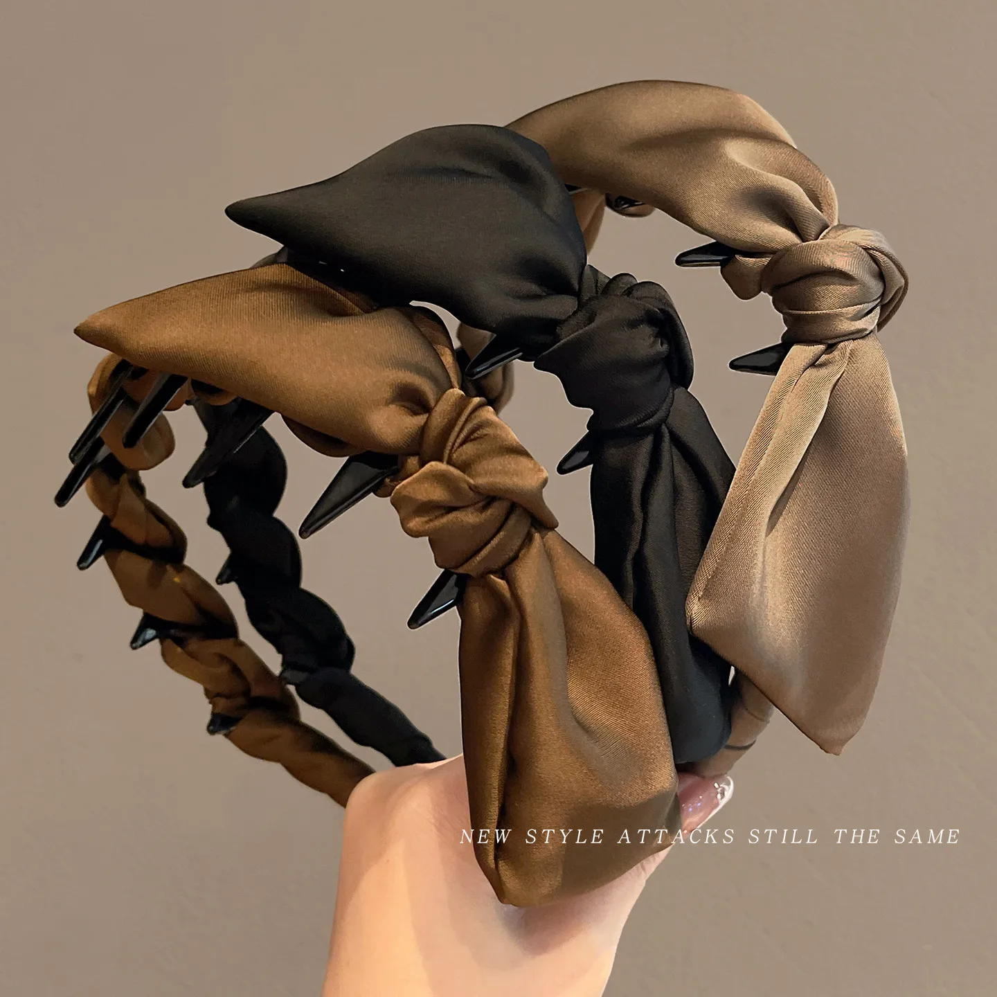 

Новая черная повязка на голову с бантом 2026 года для женщин: высокая корона, повседневные аксессуары для волос для умывания