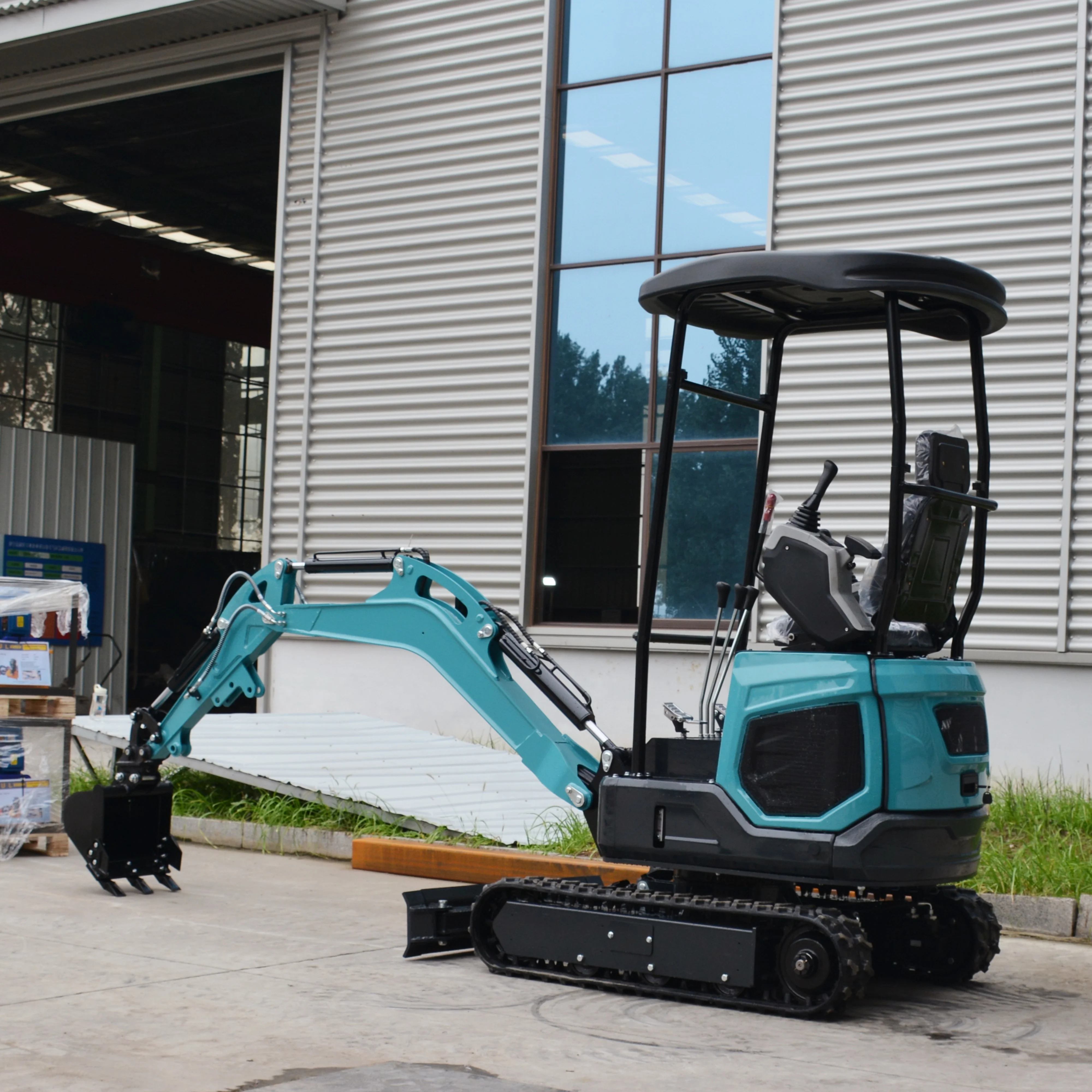 

1,8-тонный 2-тонный мини-экскаватор Kubota, гусеничный двигатель, мобильный домашний мини-экскаватор, оборудование