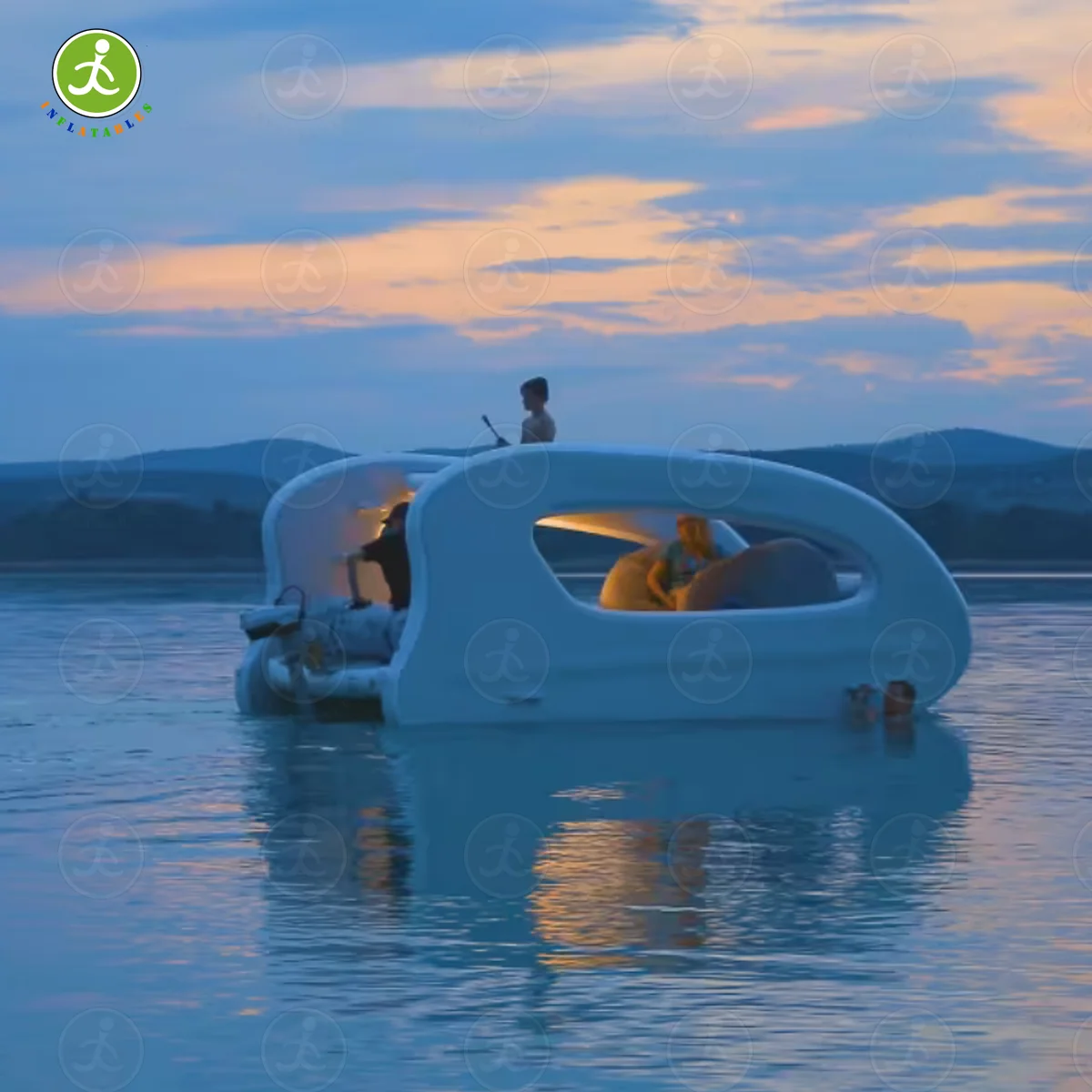 Floating inflatable electric boat, long-distance portable solar water transportation, PVC inflatable houseboat, suitable for oce