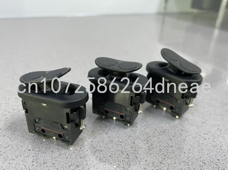SMC106 Spring Self-resetting Rocker Three-speed Switch Ship Type Switch Embedded Embedded Embedded Switch