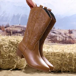 Western Women Boots 2024 Autumn Winter Fashion Chunky Heeled Cowboy Boots Vintage Style Country Western Cowgirl High Heels Boots