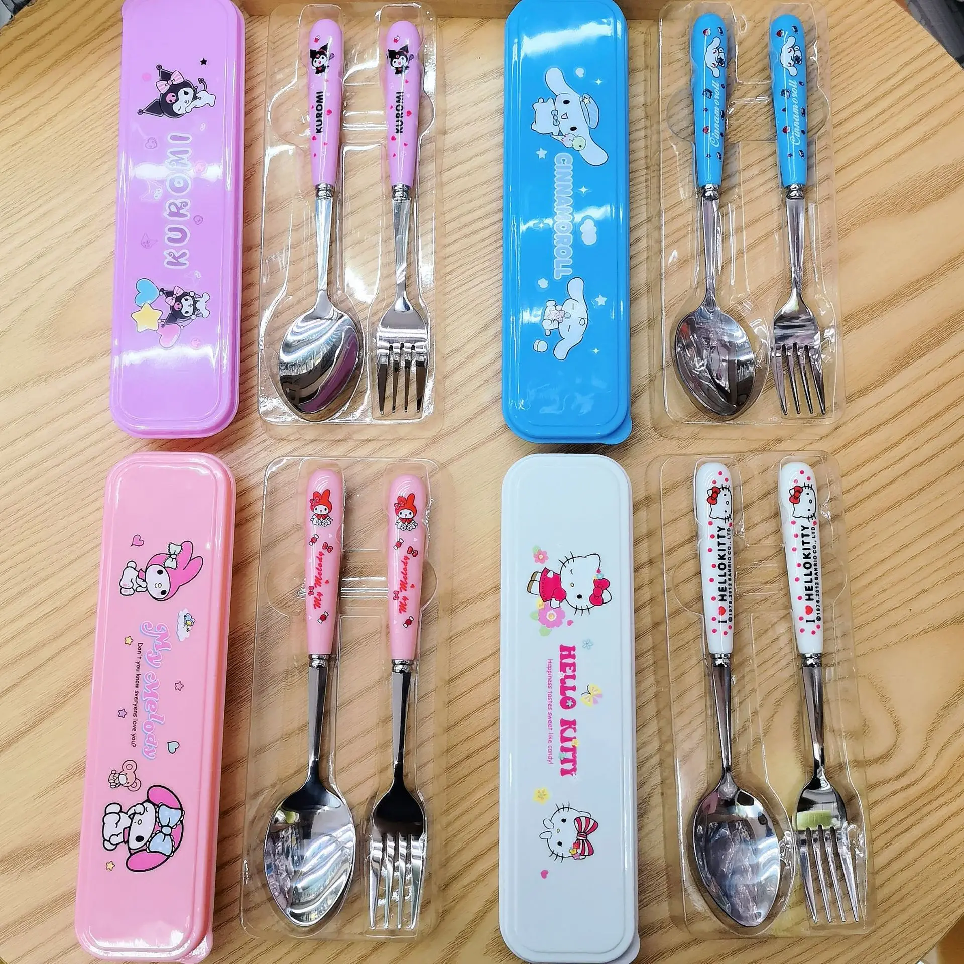 

MINISO Kuromi Hello Kitty Cute Cartoon Student Portable Children Cutlery Two-piece Stainless Steel Fork Spoon Cutlery Box Set