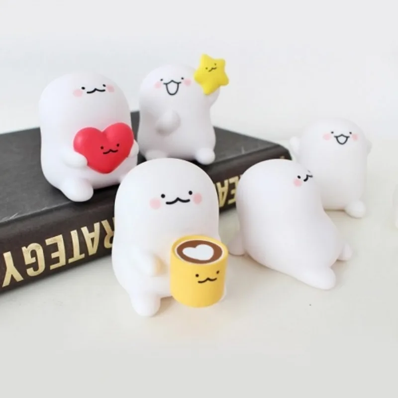 South Korea Xiaobai Nuomi Tuanzi Mini star Lovey random style Doll Desktop Decoration Cartoon Anime Handmade Blind Box Season