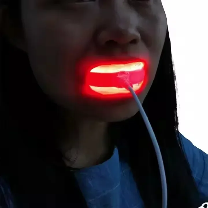 Red light for swollen and painful gums promotes healing and reduces inflammation