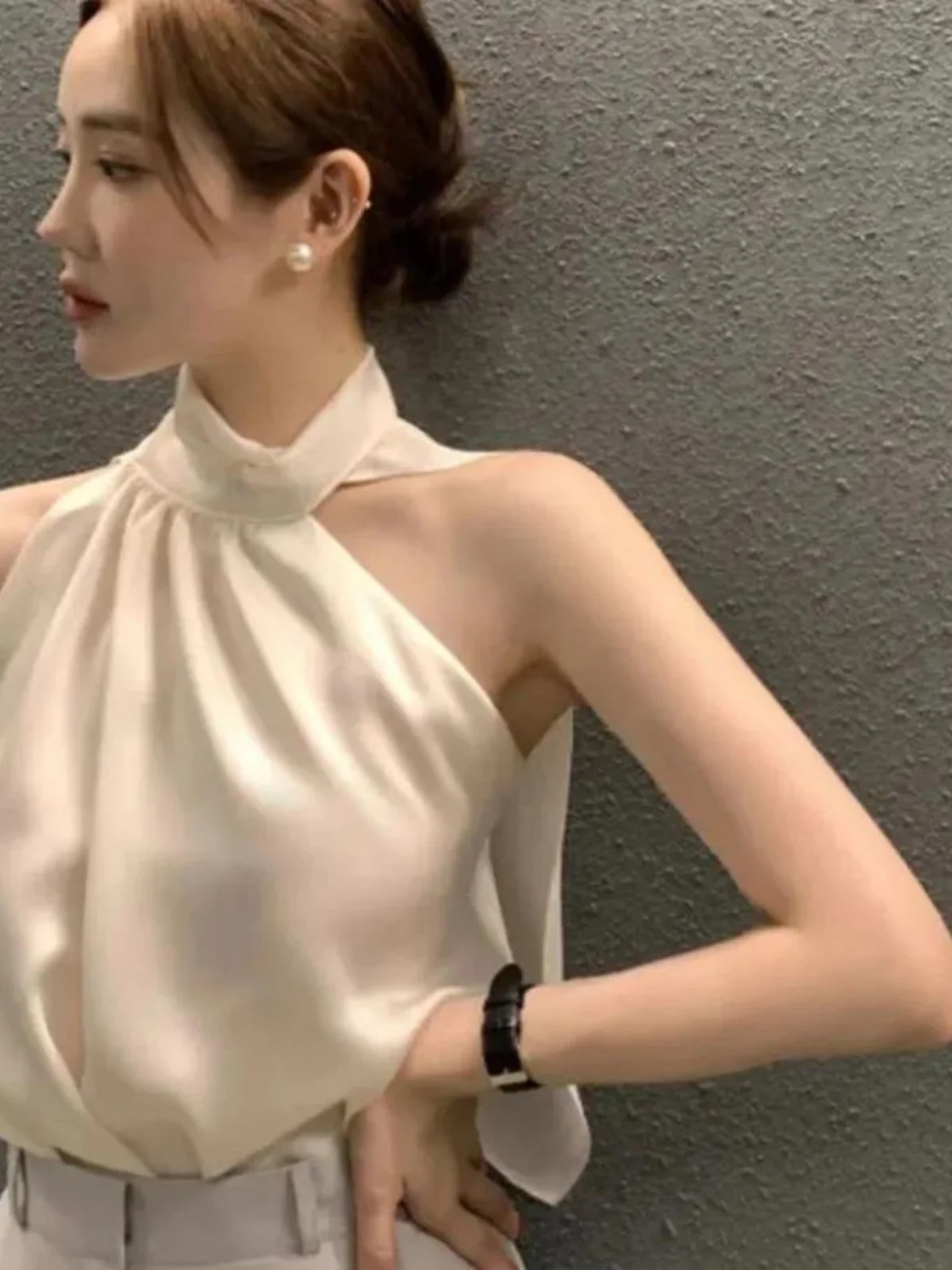 E Csa de Satén de Acetato para Mujer, Diseño de Hombros Descubiertos y Espalda Descubierta con Cuello ter, Estil...