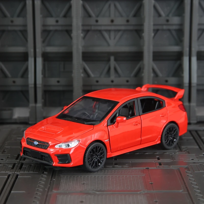 

1:30 WRX STI модель гоночного автомобиля из сплава, коллекция украшений автомобиля, обратная связь звука и света, детская игрушка, дверь можно открыть