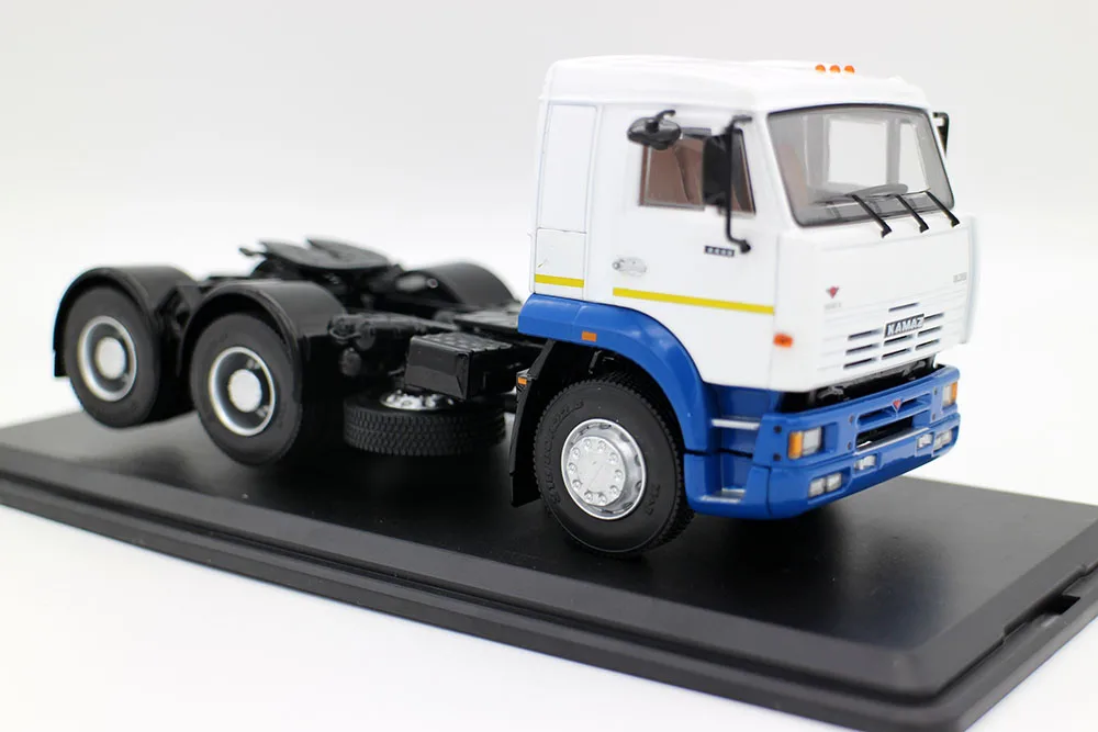 NEW 1/43 Scale KAMA3 6460 TRACTOR USSR Truck By SSM1249 Star Scale Models Diecast For Collection Toys Gift