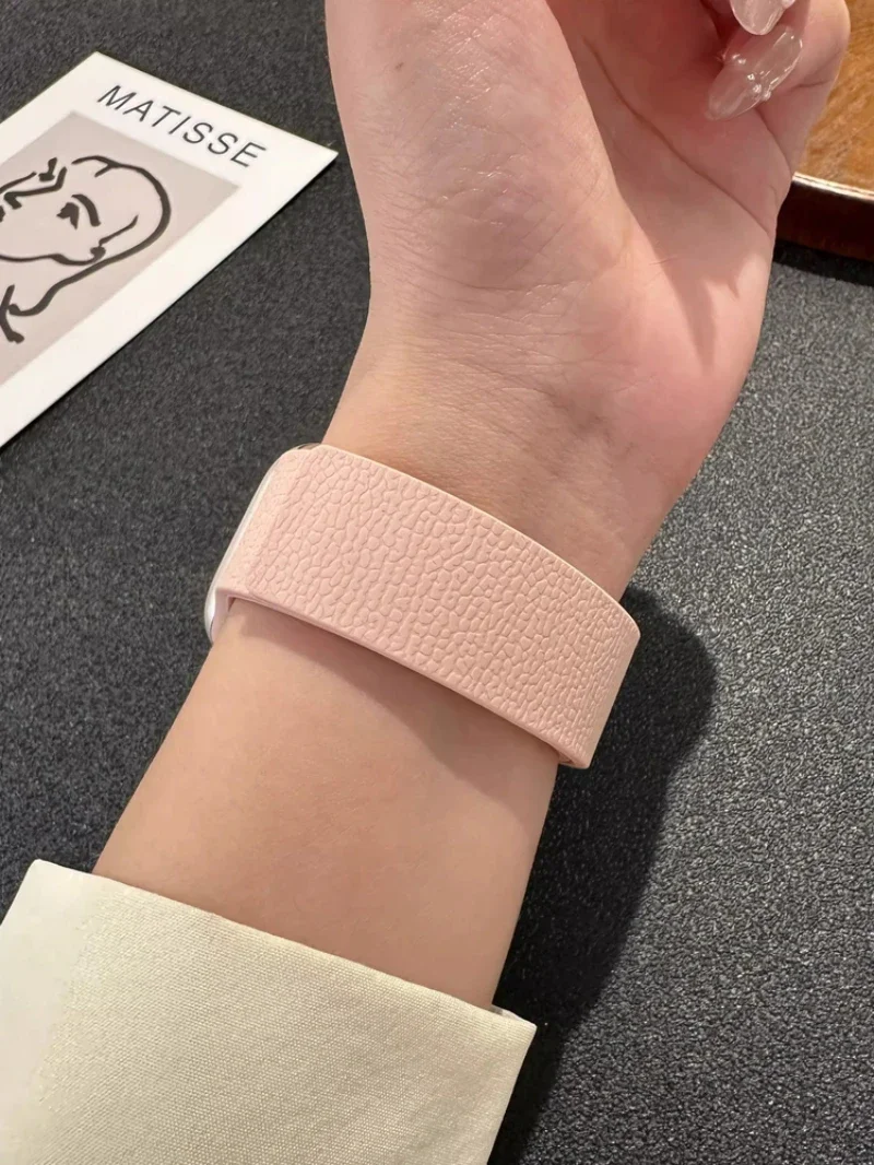 Магнитный силиконовый ремешок для Apple Watch Band Series 10 46 мм 42 мм Ultra 2 49 мм 45 мм 44 мм 40 мм 41 мм IWatch 8 9 7 6 SE 5 4 Браслет