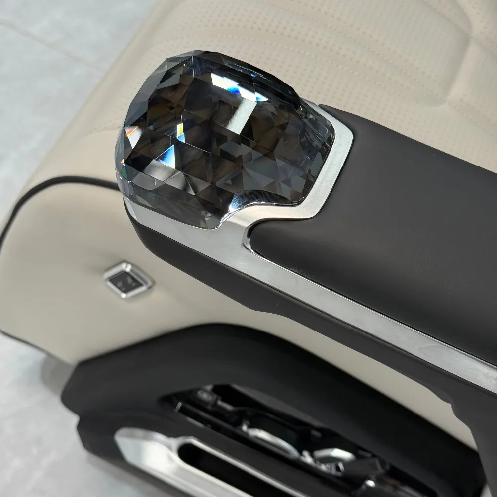 Manufacturer Wholesale Low MOQ Custom Professional Ergonomic Electric Car Seat for Kia Carnival  Innova Sienna T6