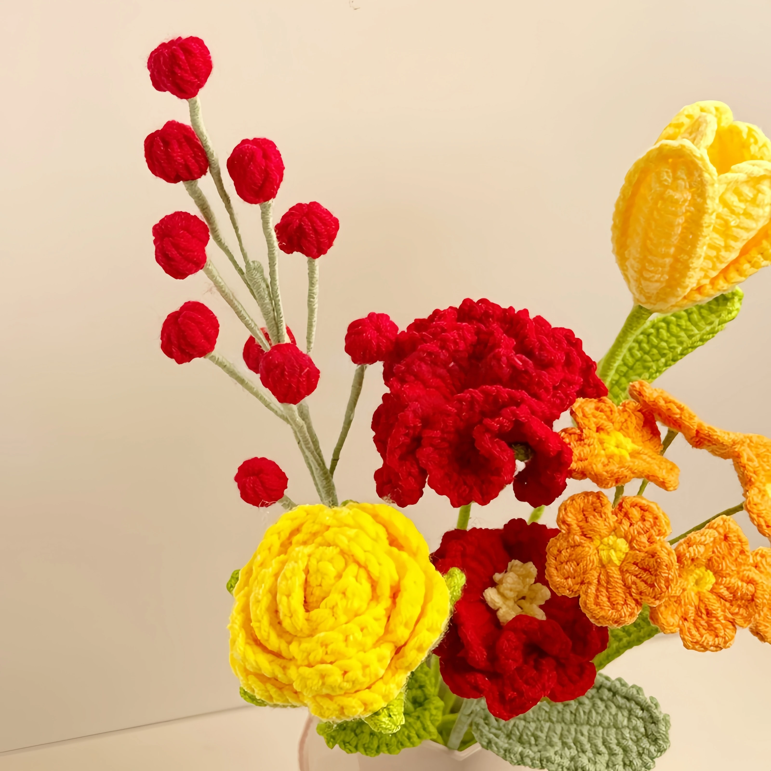 6 قطع من خيوط الكروشيه المختلطة المصنوعة يدويًا باقة الزهور الاصطناعية - زهور القرنفل باللون الأحمر الفاوانيا والهدايا لديكور المنزل #4
