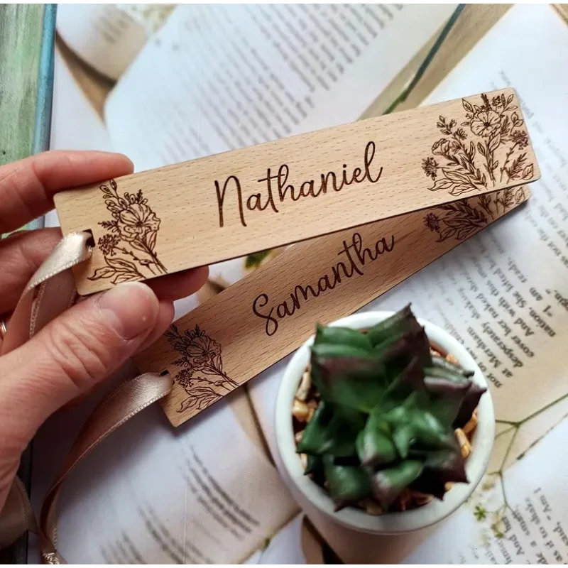 

5pcs Personalized Wooden Wedding Bookmark Favors Custom Name Engraved Doubles As Place Cards Unique Guest Gifts Party Decoration