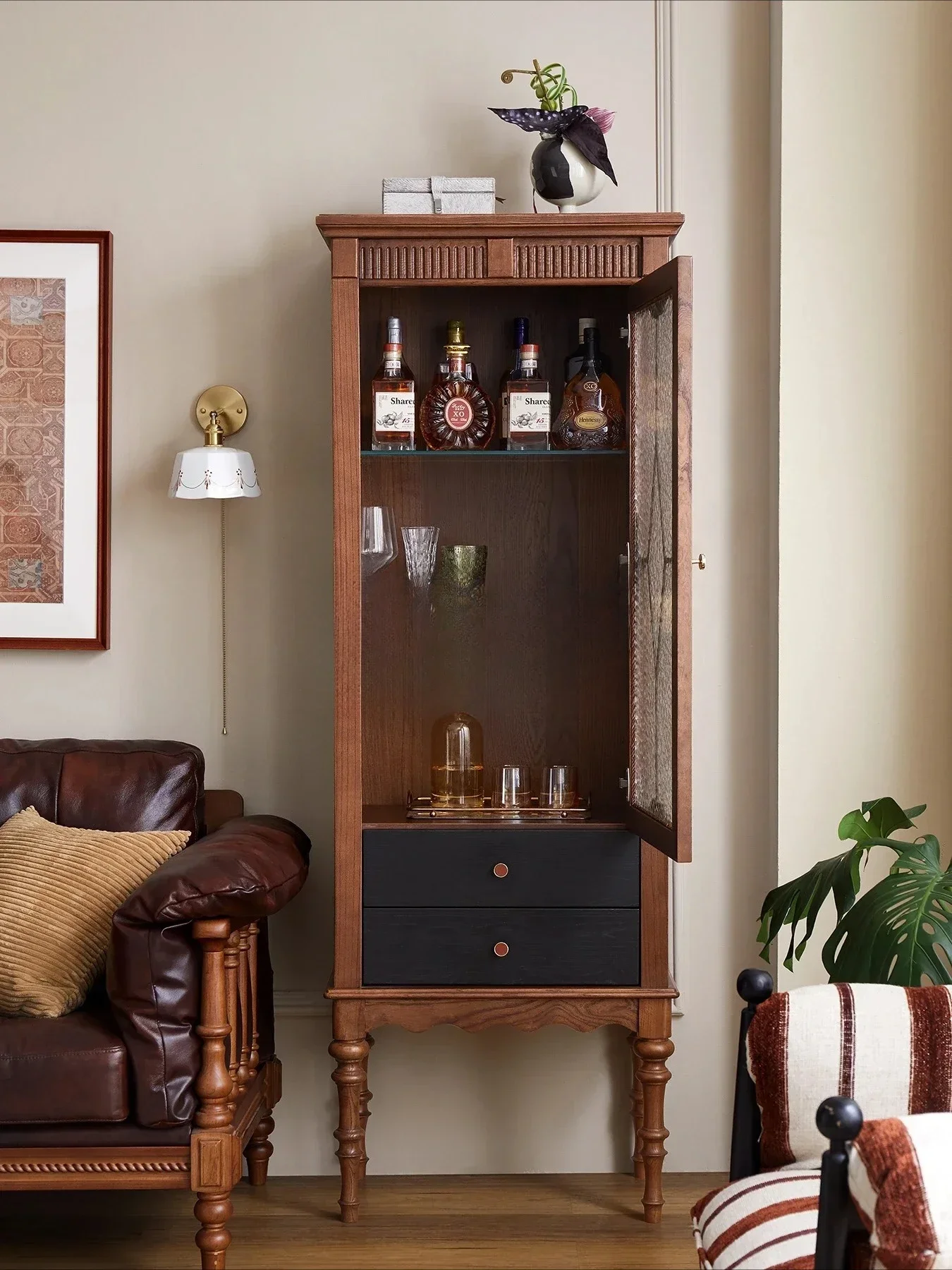 A xx1French solid wood corner living room corner locker middle antique display cabinet corner storage cabinet