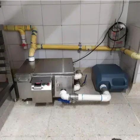 

Automatic Scraper Automatic Grease Trap for Restaurant Industry Oil Grease Separator Stainless Steel Interceptor