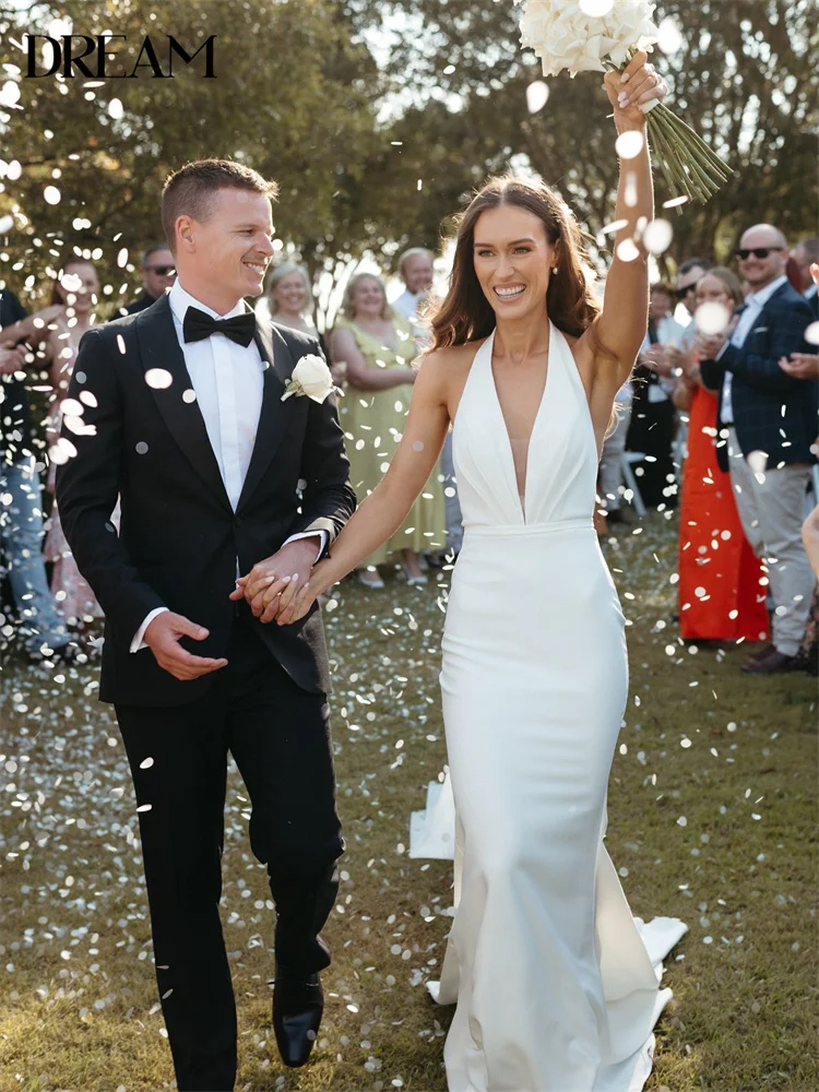 

Elegant V-Neck Mermaid Wedding Dresses Women 2025 Halter Pleat Sleeveless Open Back Bridal Gown Vestidos De Novia Customized