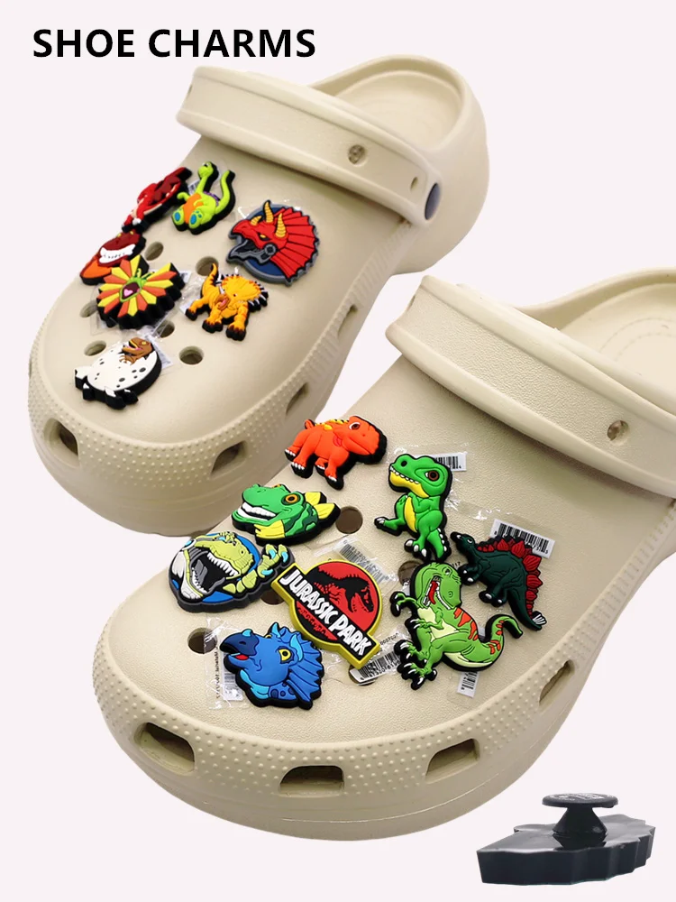 Breloques de chaussures en PVC Jurassic Park originales, 1 pièce, décorations, broche de sabot de styliste, sandales en forme de dinosaure, accessoires à boucle, cadeaux de noël