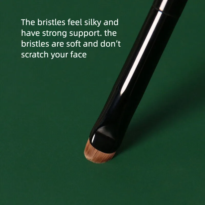 Anti-Aging M41 Crescent Eyeliner Brush Ultra-Fine Sickle Lower Eyeliner Special Blade Makeup Brush for Precision Eye Makeup