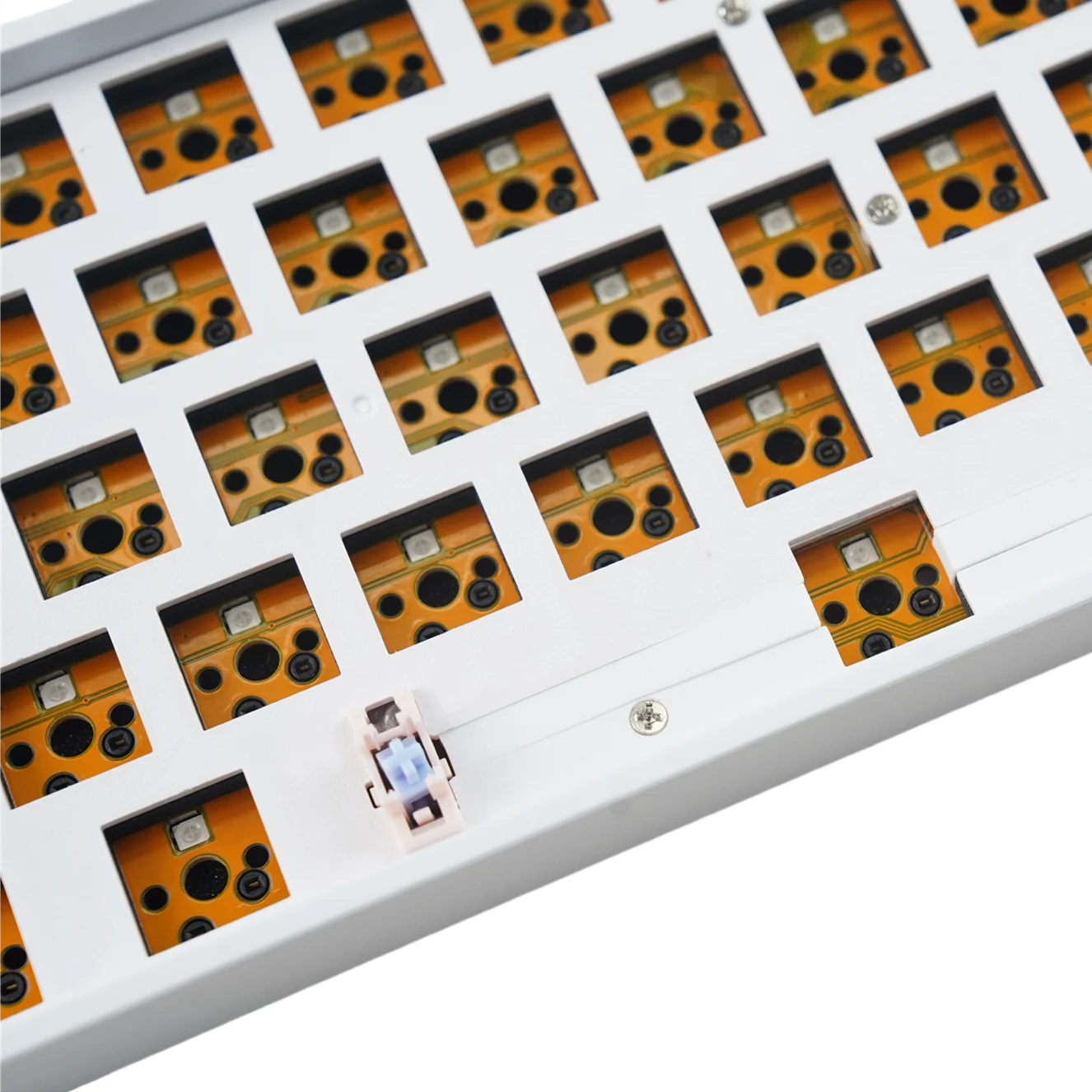 Imagem -04 - Kit de Teclado Mecânico Personalizado Hw61 Ultra60 Jogos sem Fio Rgb Bluetooth Jogos Faça Você Mesmo 61 Chaves Iso 60