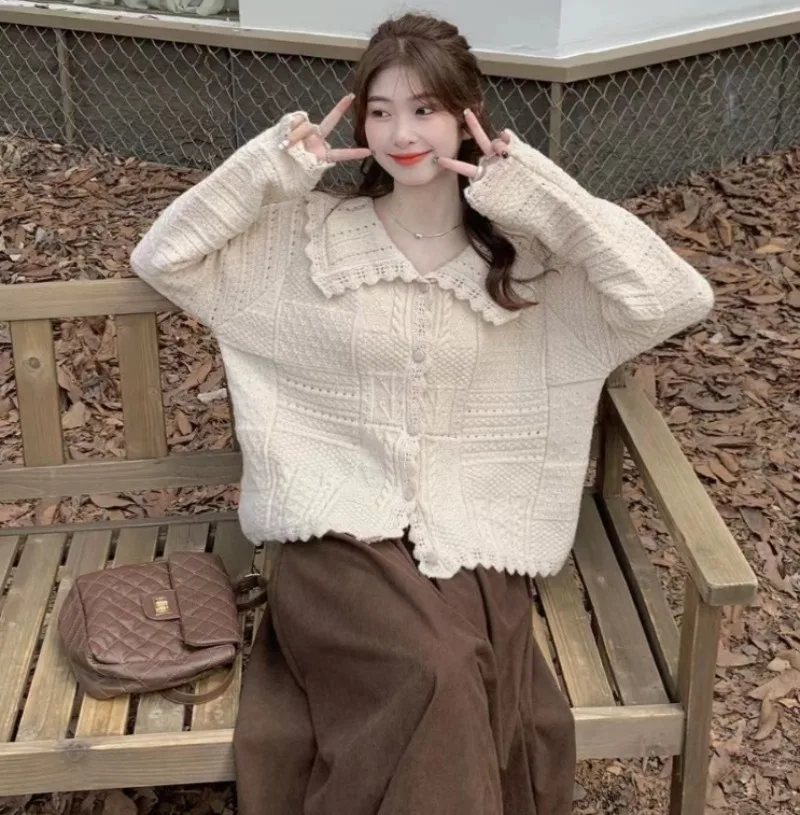 人形の襟付きの女性用ニットカーディガン,ゆったりとした長袖,シングルブレストのセーター,婦人服,女の子のファッション,秋