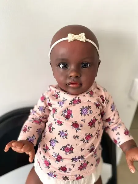 SINO-BB Fornecimento limitado personalizado 28 polegadas Reborn Baby Pippa African Girl Boneca já finalizada com vestido diferente