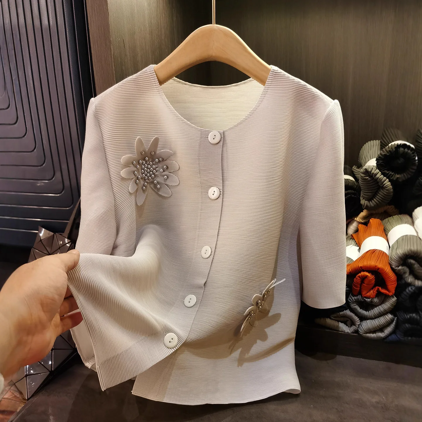 Miyake New 2025 Fashion Heavy Beading Embossed Pleated Short Jacket Temperament Commuting Single-breasted Solid Color Blouse
