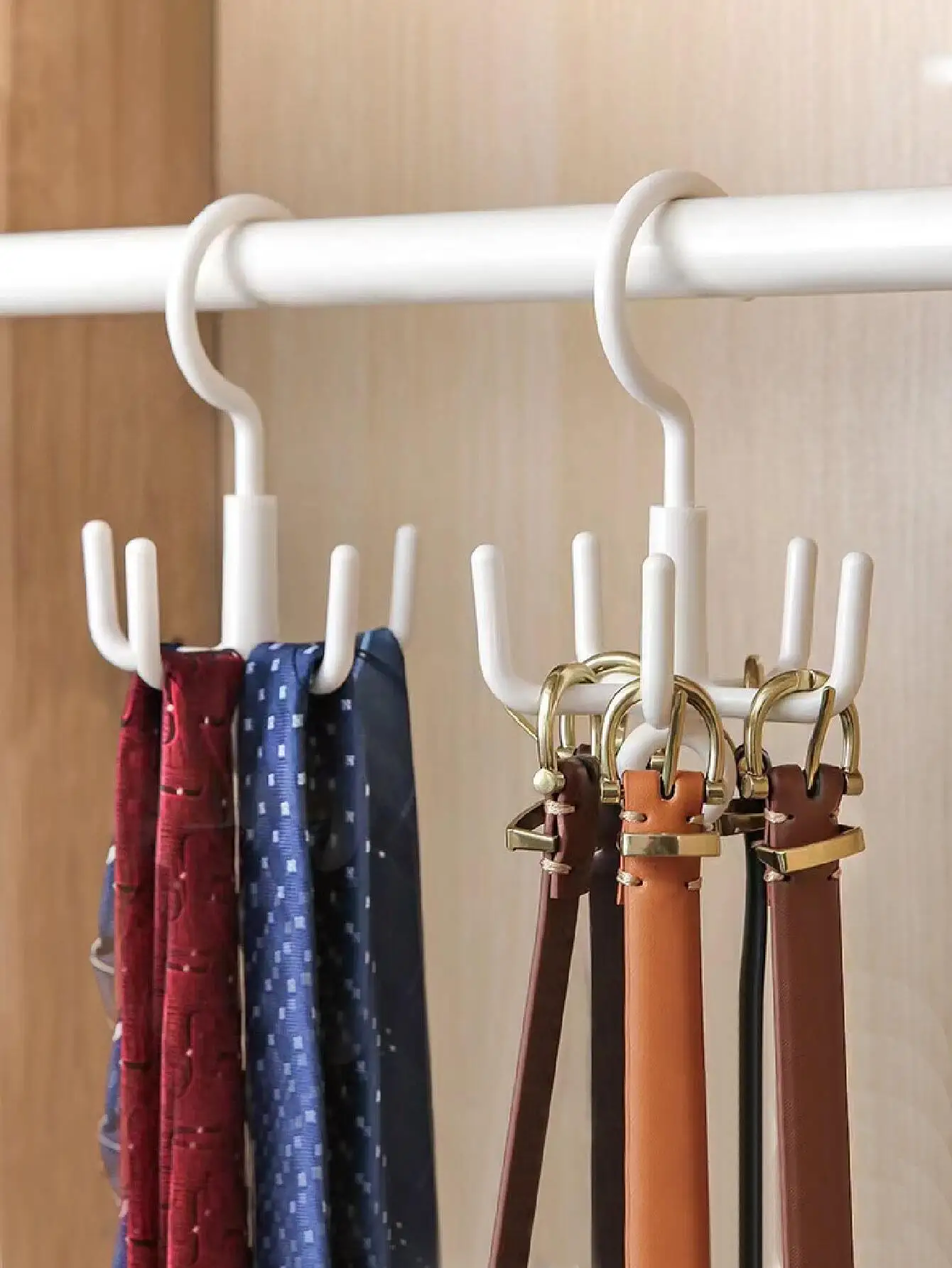 Rotating Five-claw Wardrobe Hook, Multi-functional Hanger For Bags, Belts, Scarves, Ties, Hats, Wardrobe , Space Saver, Large Si