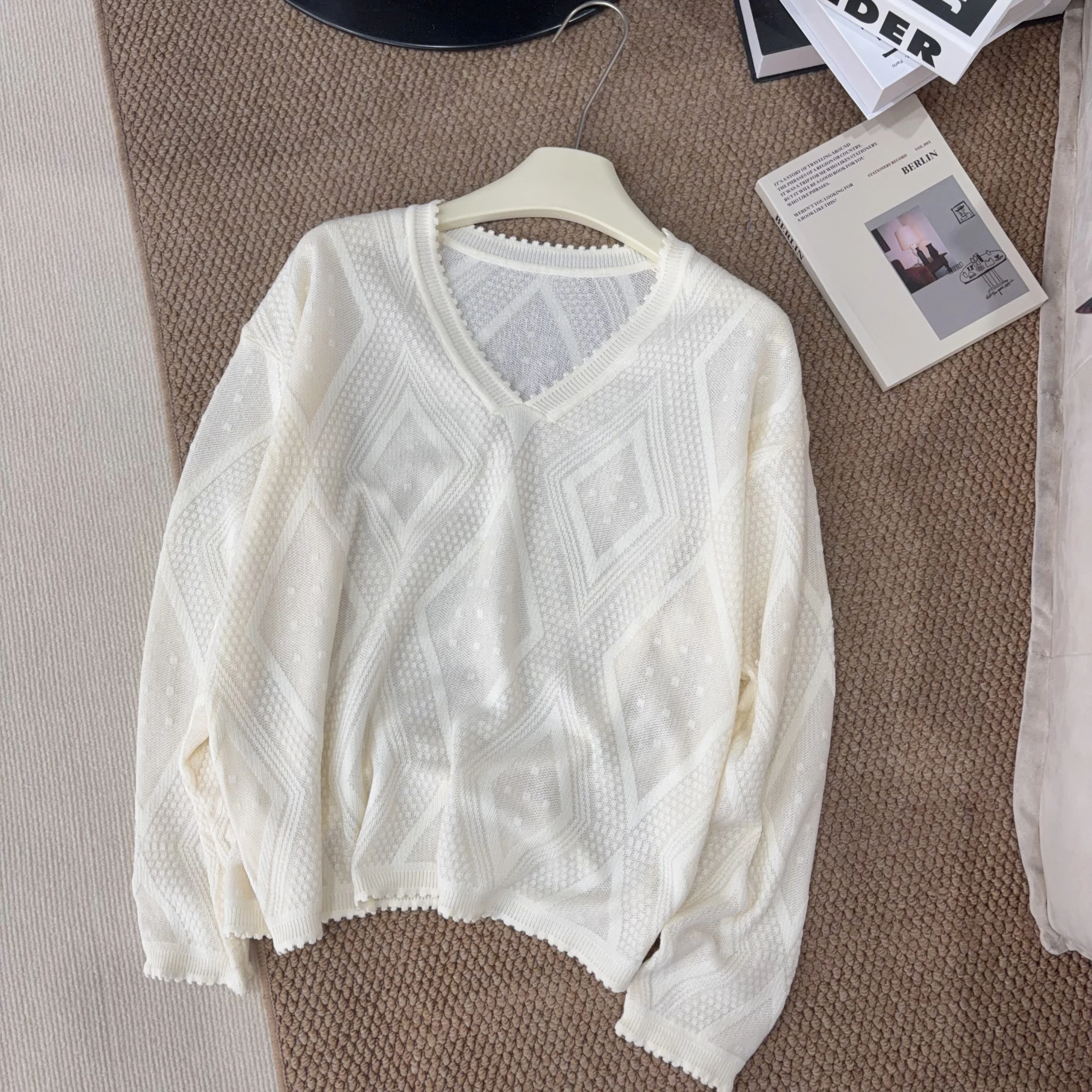 

Autumn/Winter New Arrival Hollow-out Knit Sweater for Women Loose Fit Slimming Versatile T-Shirt Underwear Top