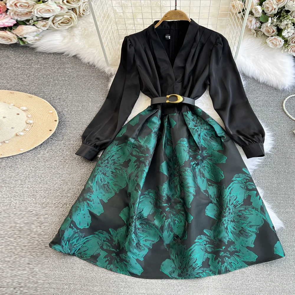 

ALPHALMODA 2024 Spring Bubble Long Sleeved V-neck A-line Jacquard Vintage Belted Dress Women Elegant Party Dress